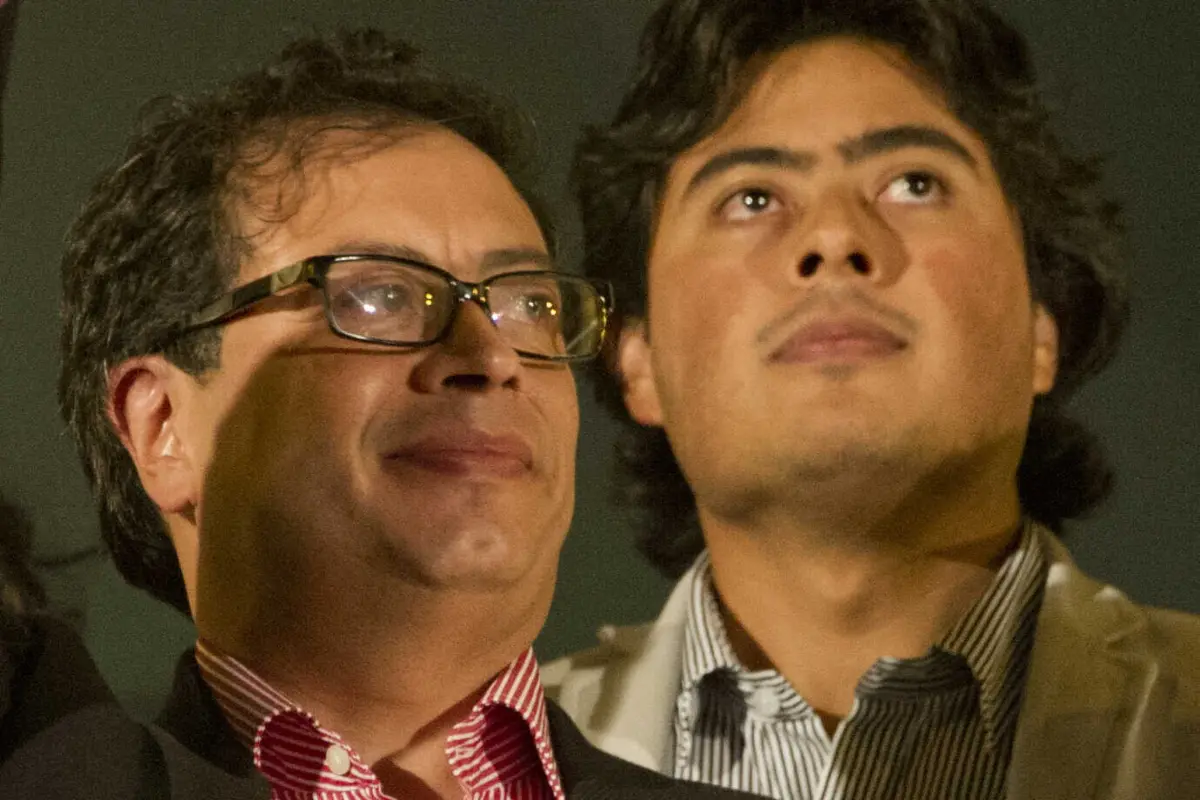O presidente da Colômbia Gustavo Petro e o filho Nicolás