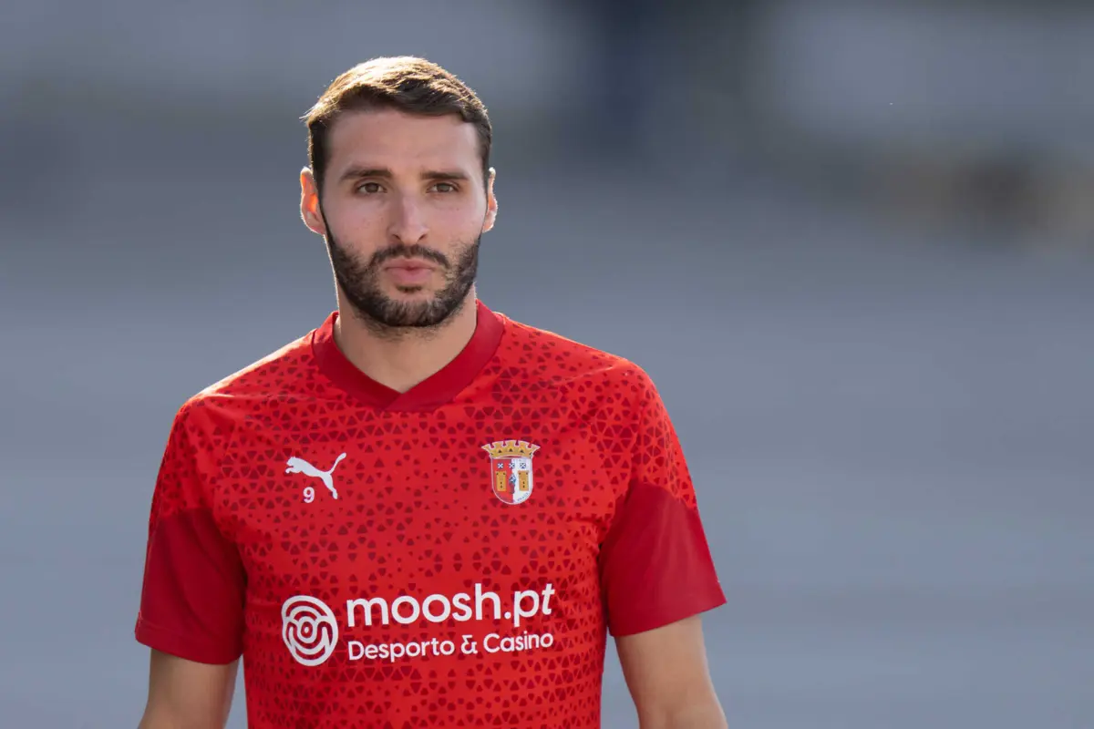 Espanhol Abel Ruiz está a ser negociado com o Girona