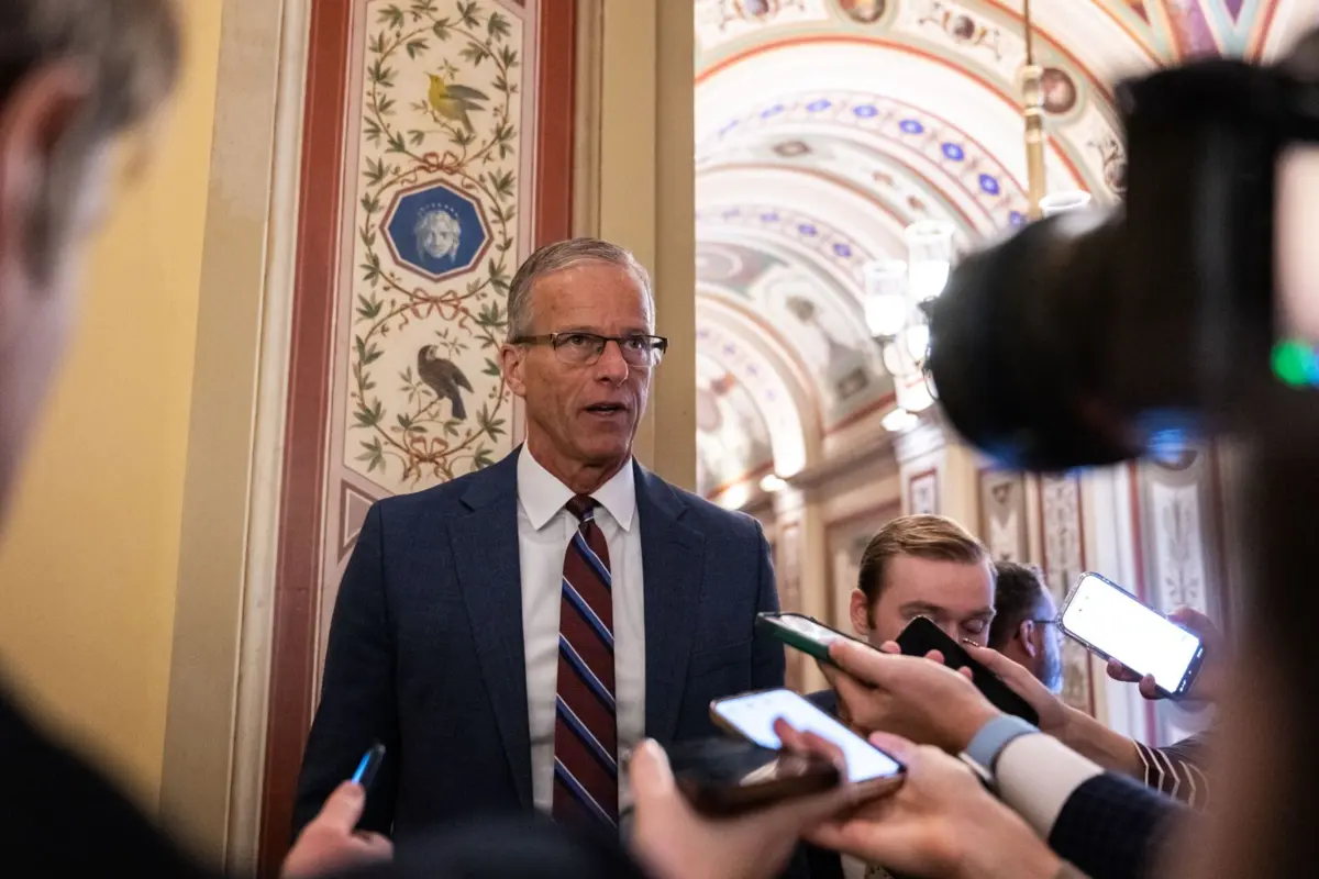 O líder da maioria no Senado, John Thune