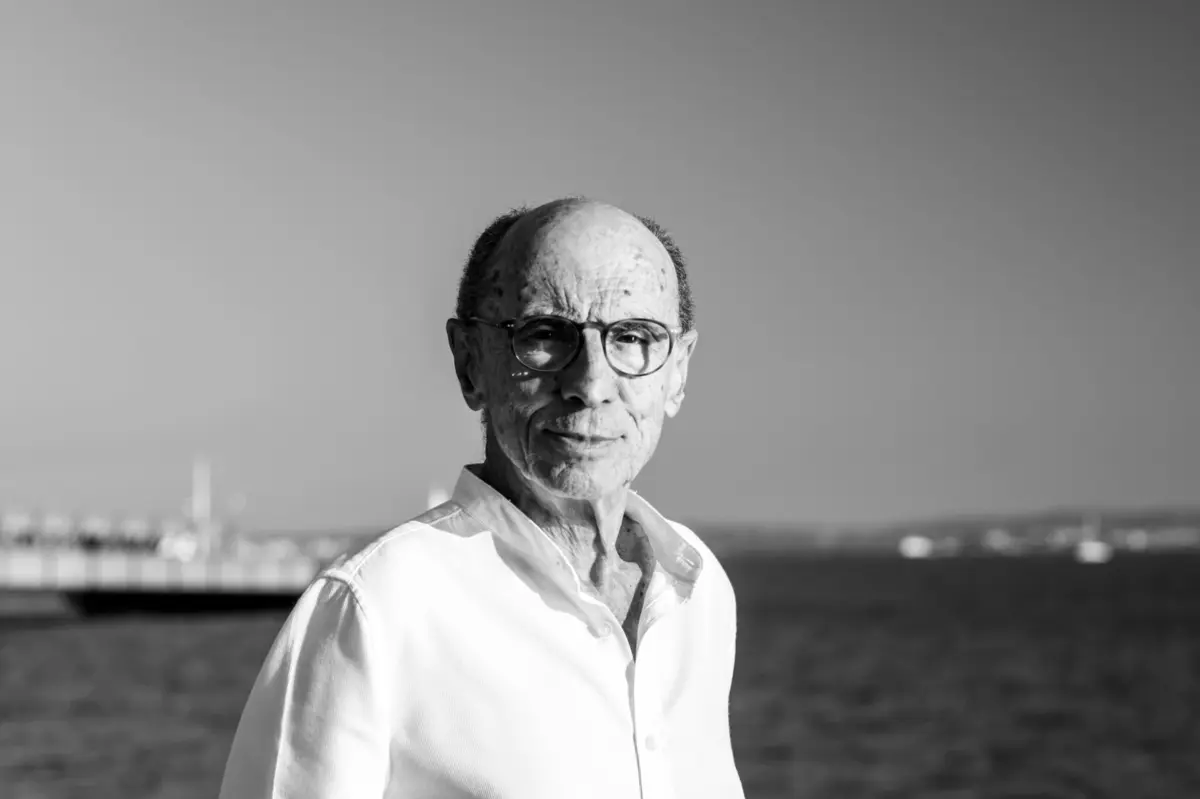 Antigo editor da D. Quixote ou Porto Editora partilha em livro impressões sobre o meio literário