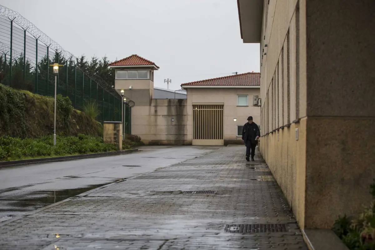 Idosa de 73 anos apanhada a introduzir cocaína em Santa Cruz do Bispo