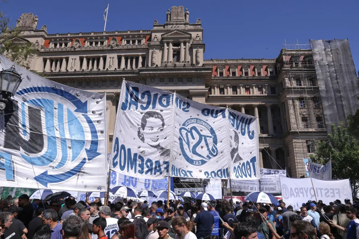 Confederação Geral do Trabalho alerta que regresso de práticas "próximas da servidão ou da escravatura" não criará empregos