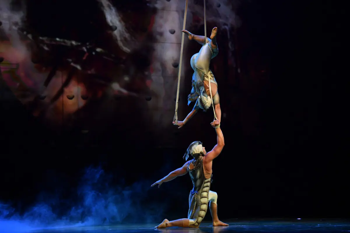 “Temos tudo: o grande palco e a tecnologia, a música ao vivo, acrobatas e coreografias de alto nível”