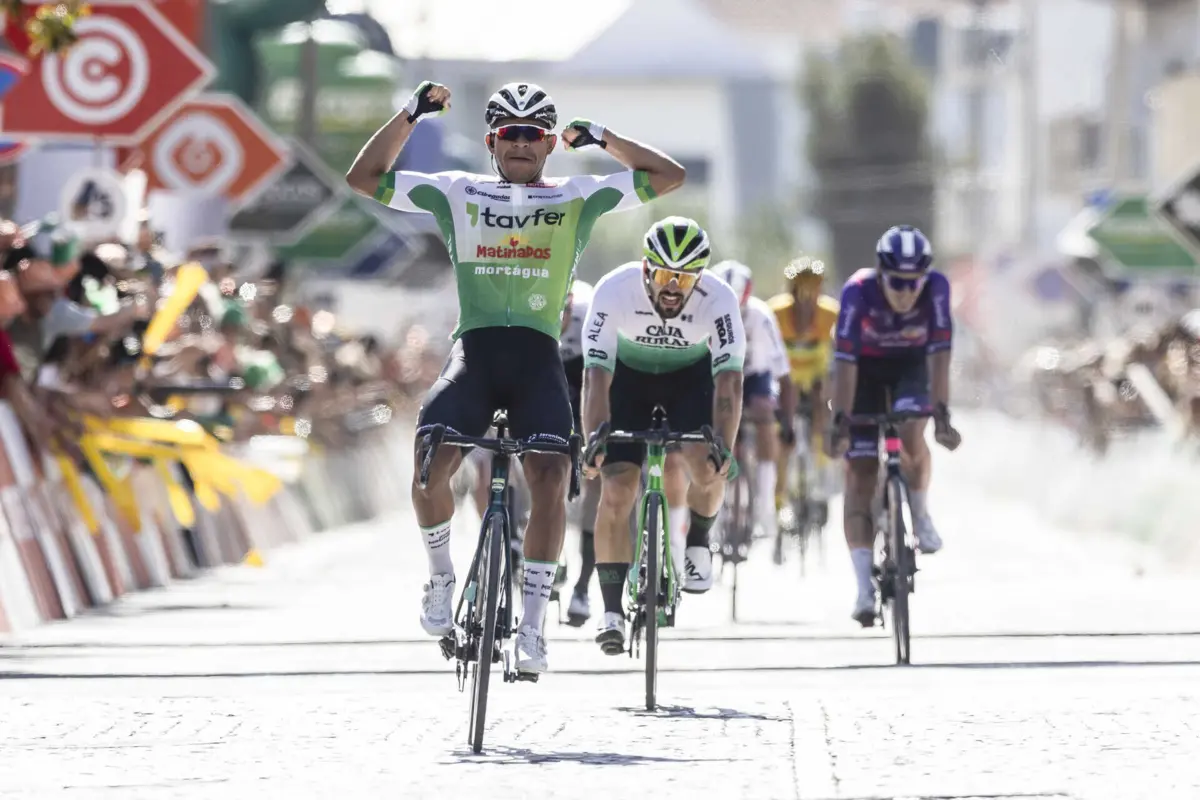 Leangel Linarez estreou-se a vencer na Volta a Portugal