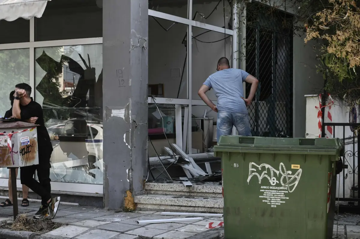 Imagem de contexto do artigo Explosão em prédio na Grécia fere duas pessoas e danifica edifícios próximos
