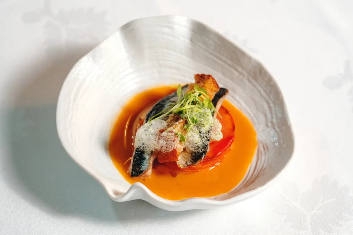 Caldeirada escassa de sardinha e uma côdea de broa, prato mencionado por Eça de Queirós em "Uma campanha alegre", será servido na Quinta Nova, em Covas do Douro