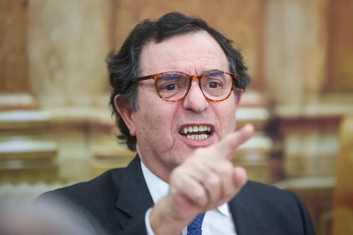 O ministro da Economia e da Coesão Territorial, Castro Almeida