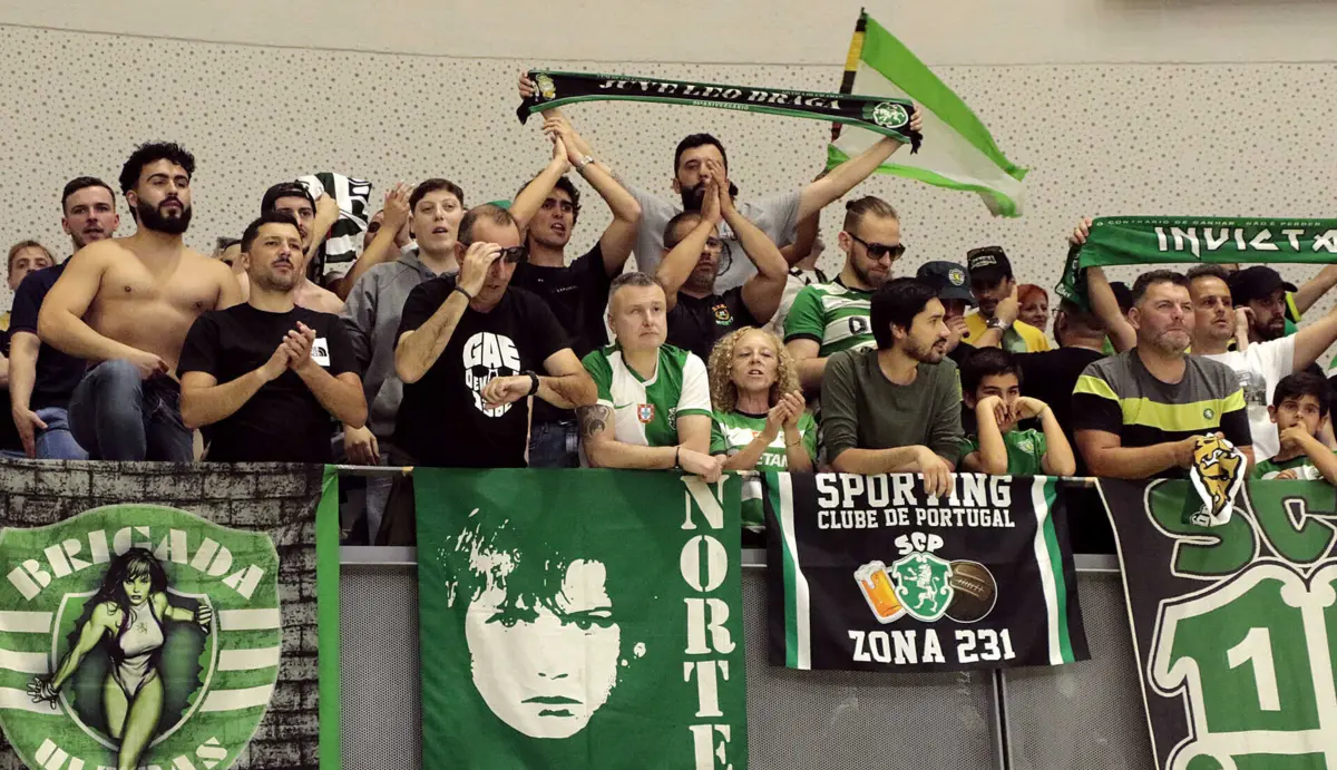 Adeptos leoninos fizeram a festa no pavilhão Super Bock Arena, no Porto