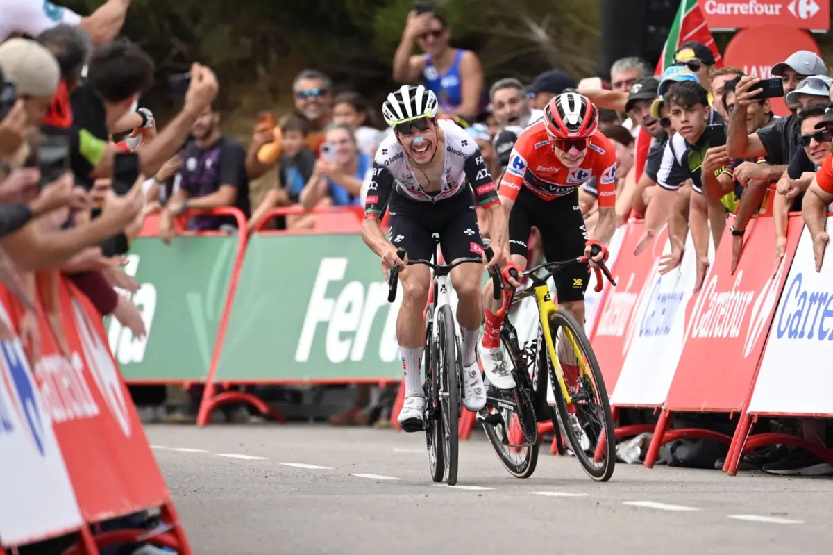 Ciclista português foi segundo da geral na Volta a Espanha