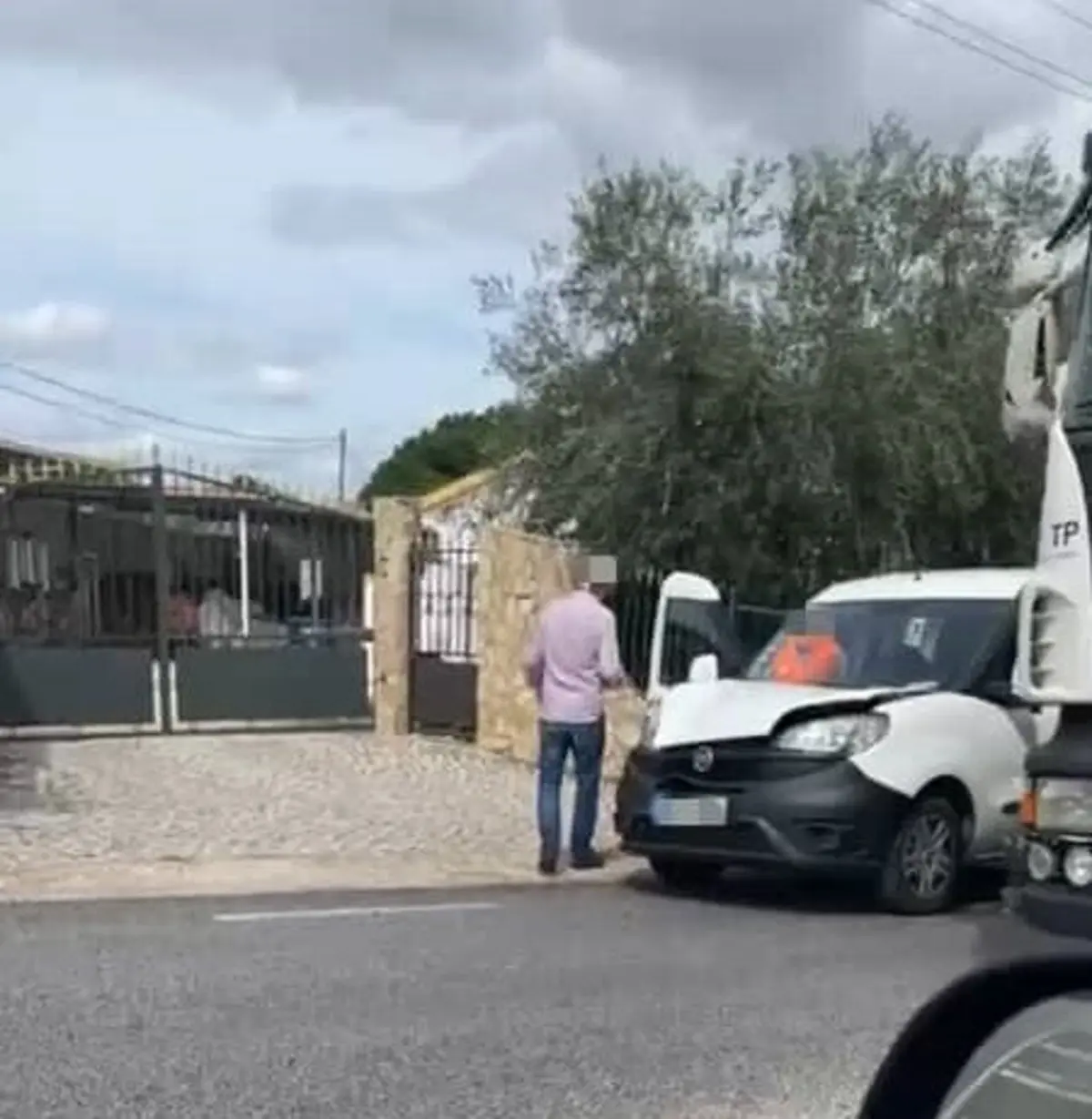 Imagem de contexto do artigo Atropelamento em Vale de Santarém faz um ferido grave