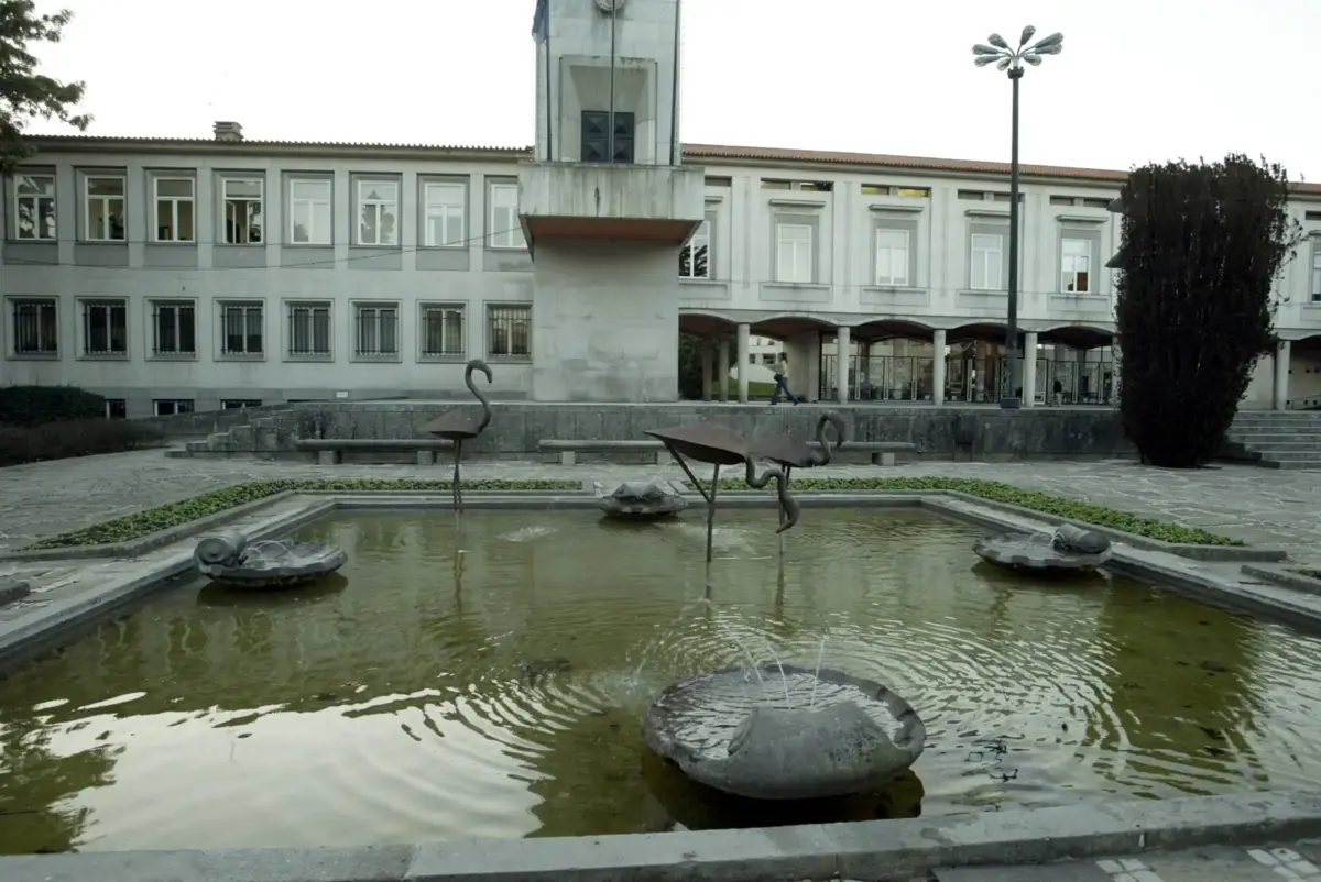 Líder de Famalicão acusa Mário Passos de colocar em causa a sua lealdade ao partido