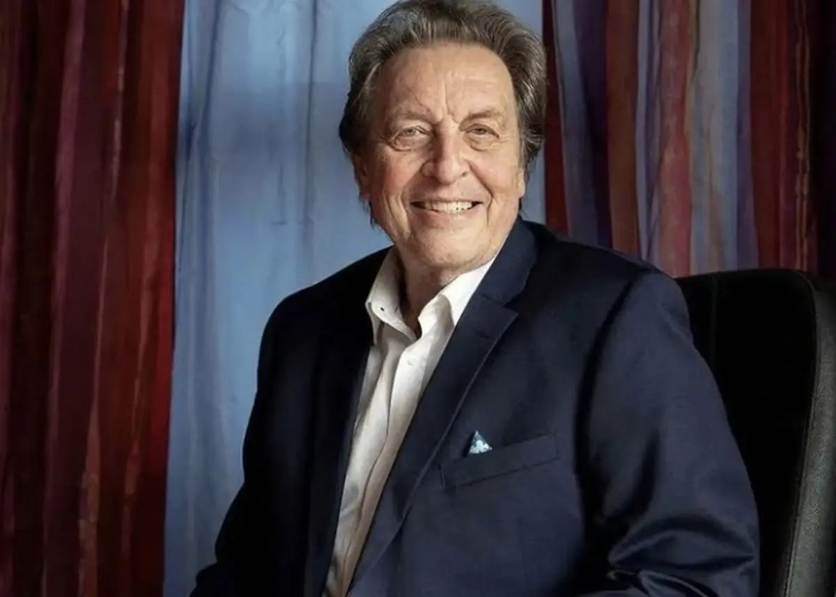 Errol Musk, de 79 anos, enfrenta acusações de abusos sexuais a cinco filhos e enteados desde 1993