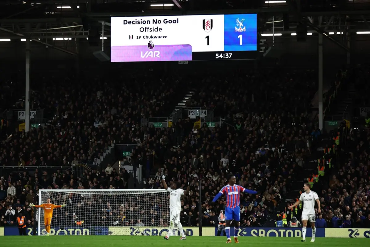 Fulham volta a não conseguir o triunfo