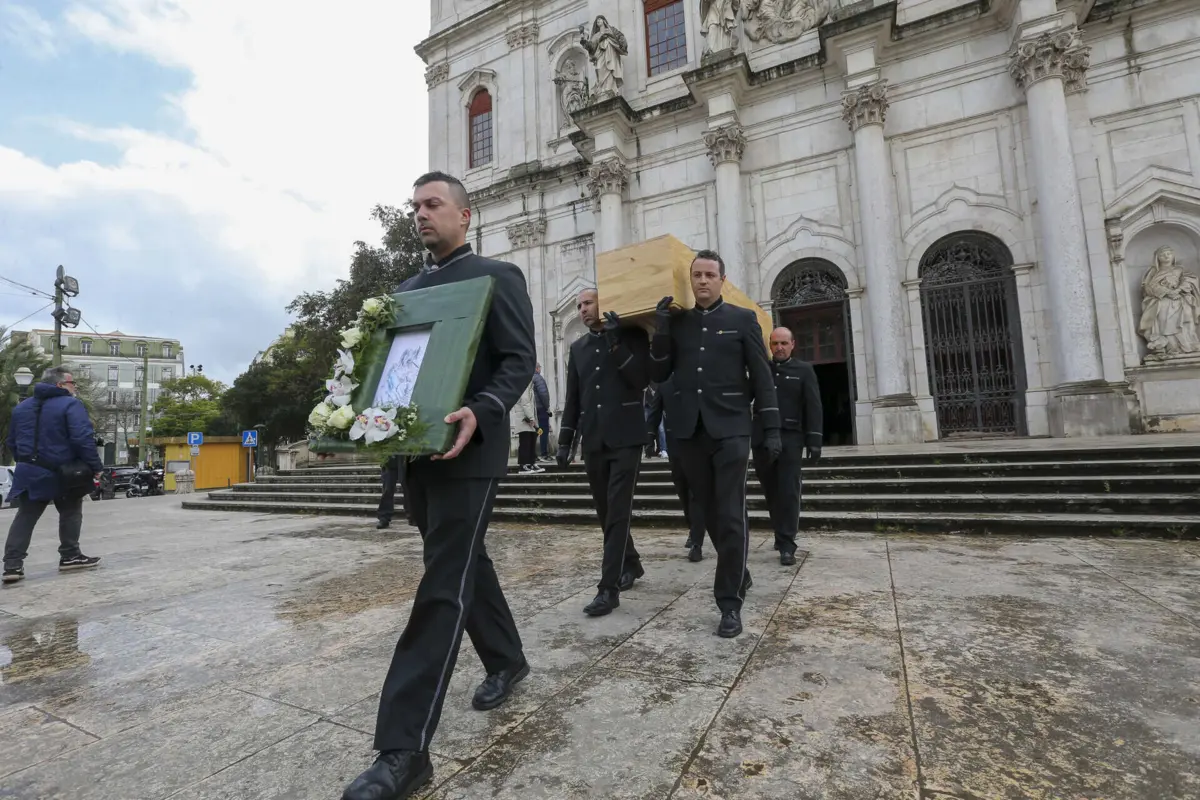 Imagem de contexto do artigo Pinto da Costa e André Villas-Boas no funeral de Artur Jorge
