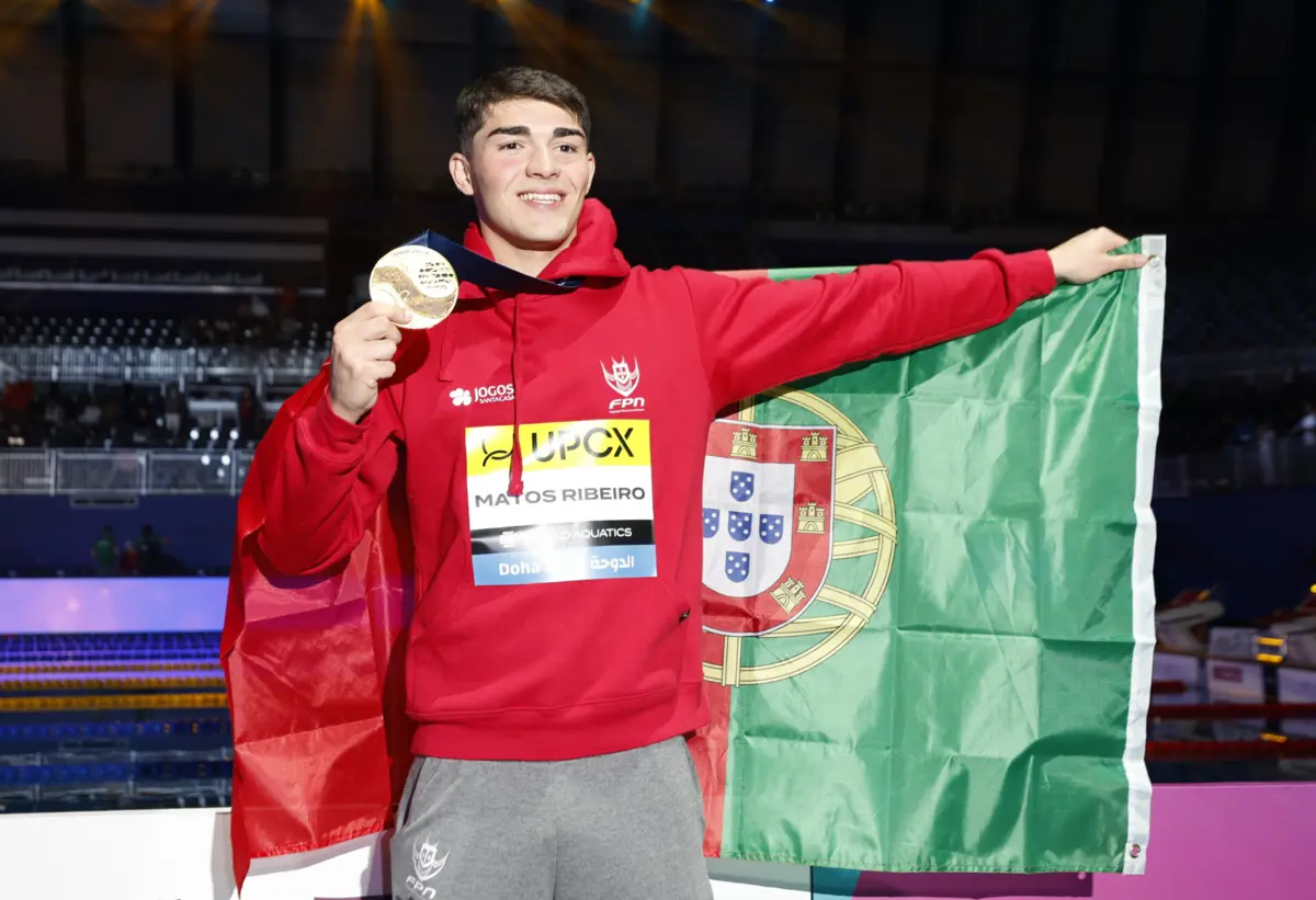 Diogo Ribeiro ganhou o primeiro ouro mundial da natação portuguesa