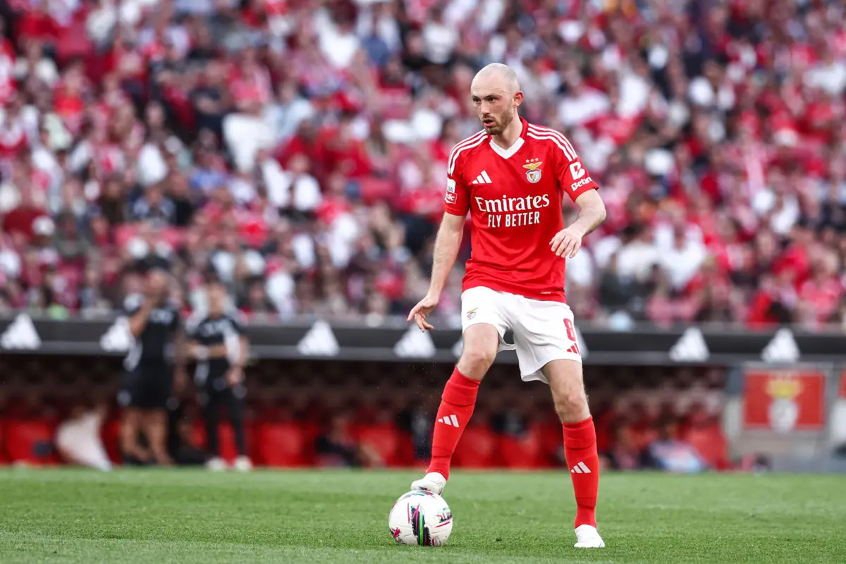 Aursnes, jogador do Benfica