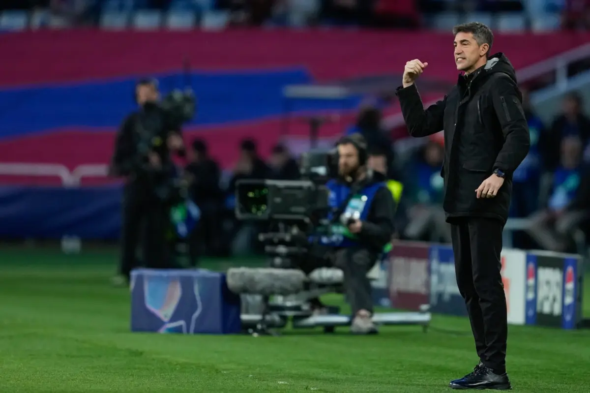 Bruno Lage queria mais do Benfica na eliminatória com o Barcelona