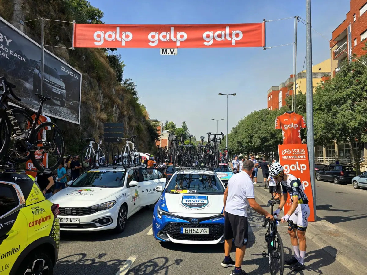 O pelotão foi neutralizado na meta volante instalada em Vila Real