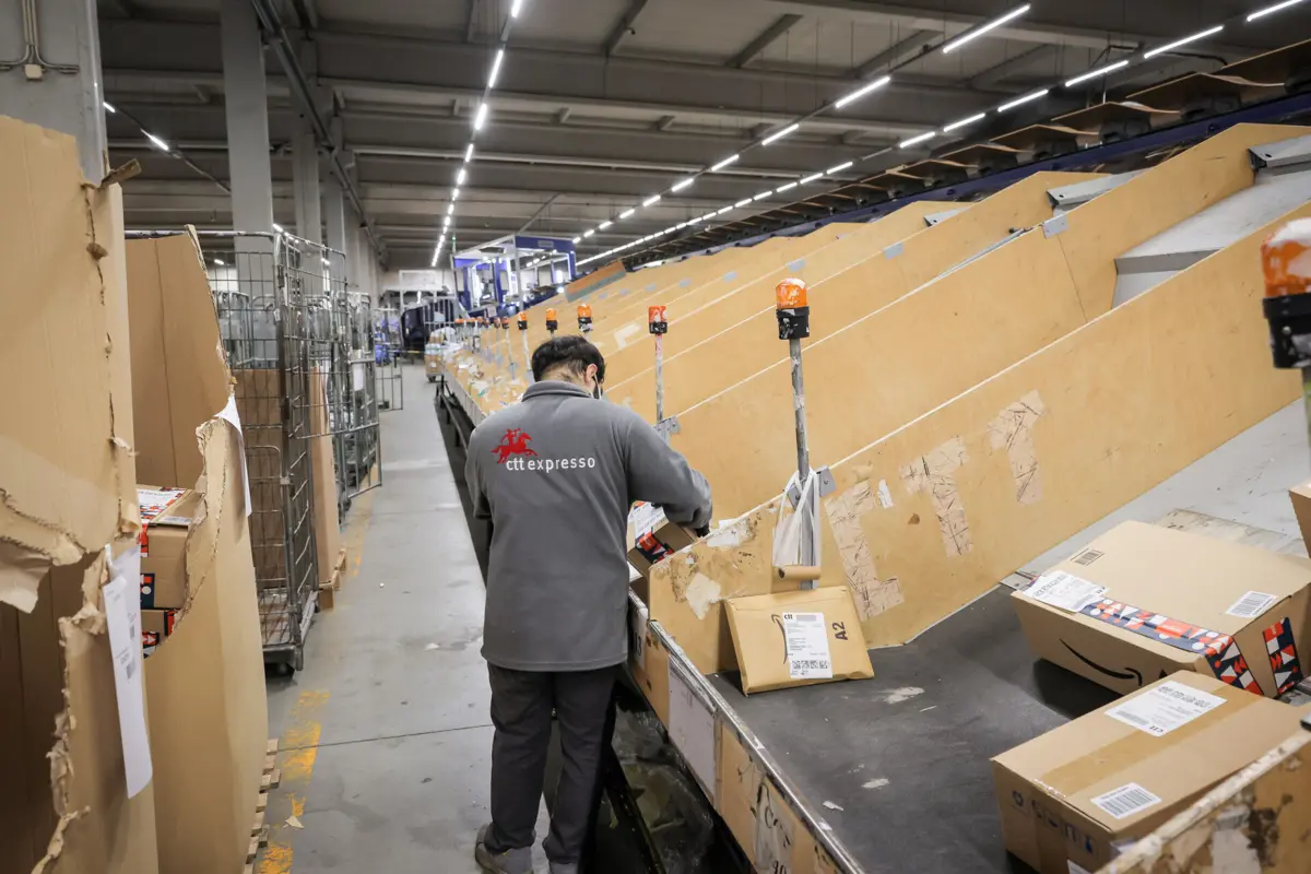 Suspeitos apropriavam-se ilegitimamente de objetos e valores destinados a terceiros