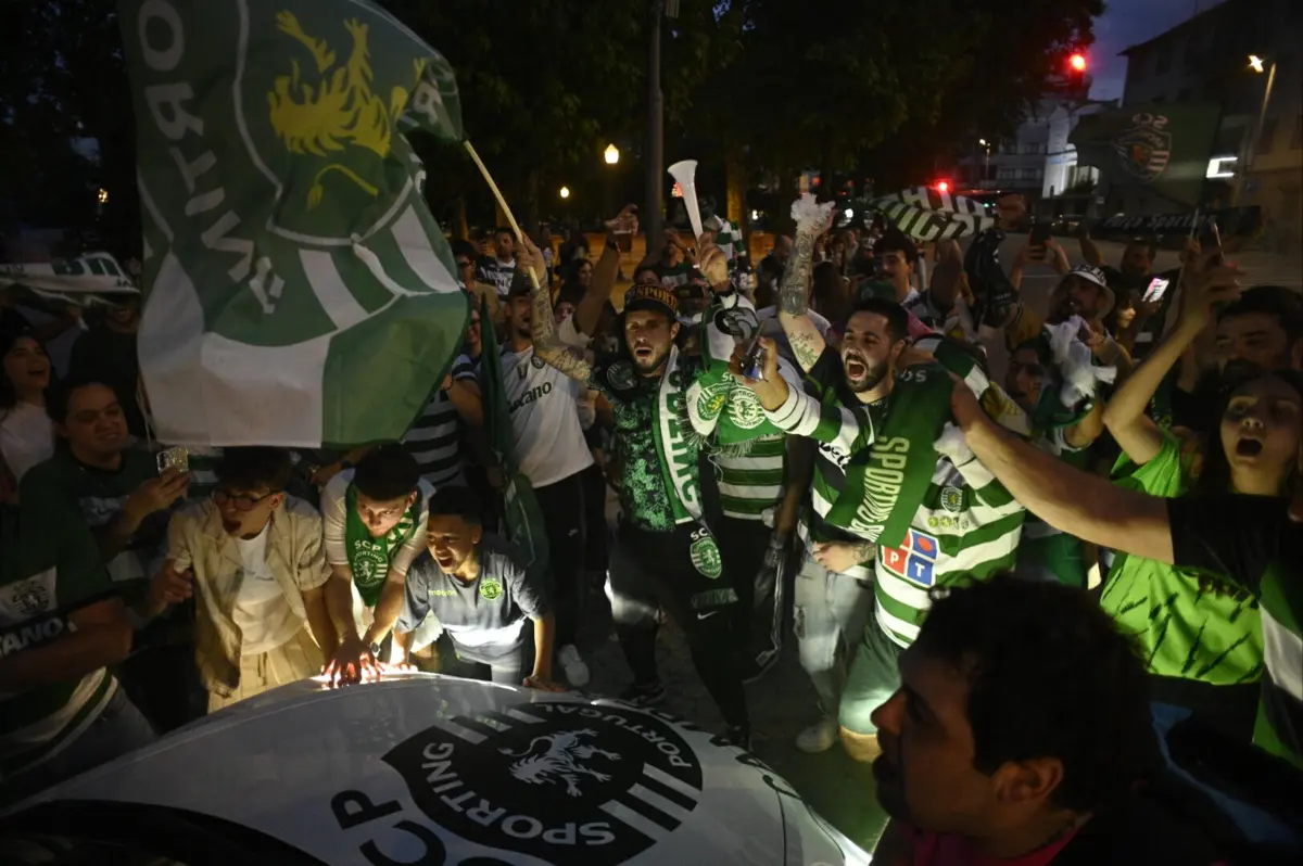 Pedro Gonçalves marcou o primeiro golo da partida, Gyokeres fez o segundo, levando a festa do título às bancadas