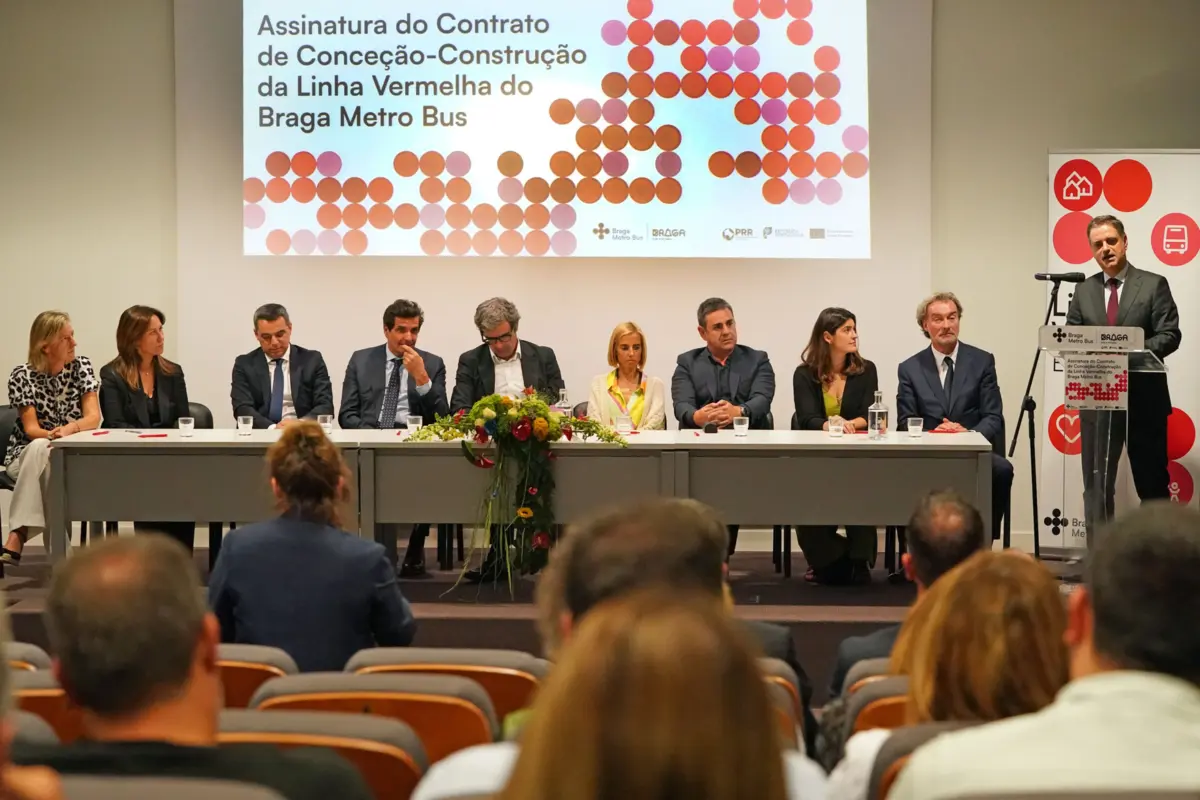 Rui Rio na cerimónia de adjudicação da Linha Vermelha