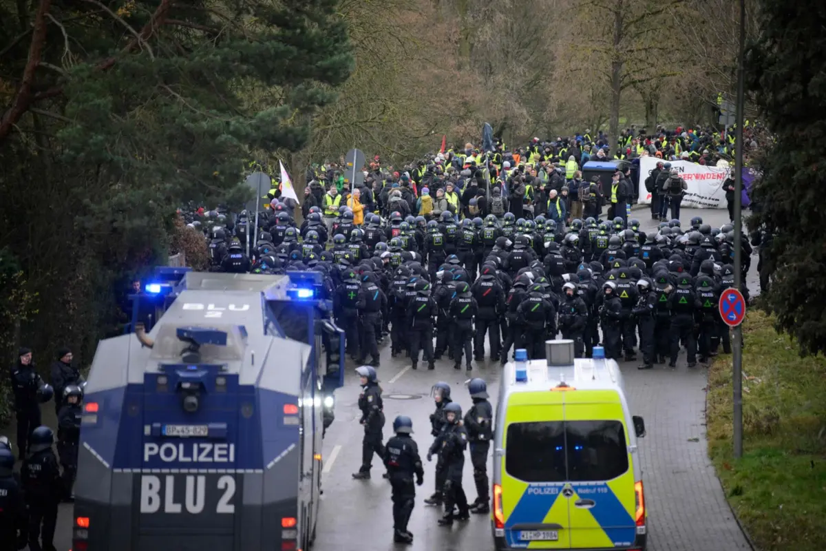 Imagem de contexto do artigo Extrema-direita alemã funda nova organização jovem em dia marcado por protestos