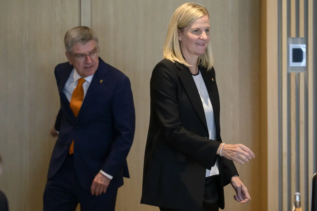 Kirsty Coventry é a primeira mulher a liderar o Comité Olímpico Internacional