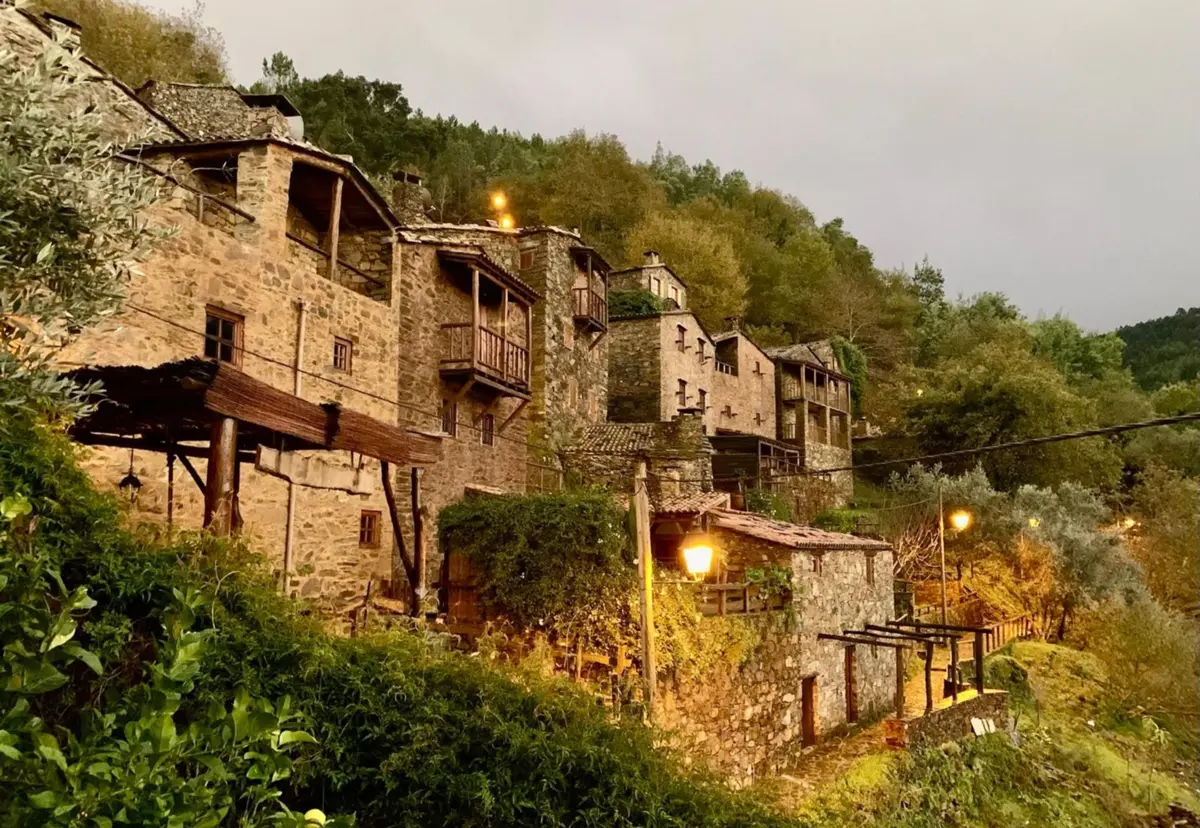 Retiro na aldeia de xisto Talasnal