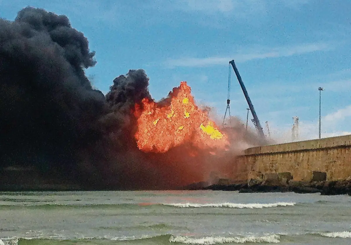 Cedência de cavalete esteve na origem de explosão, que provocou um enorme incêndio