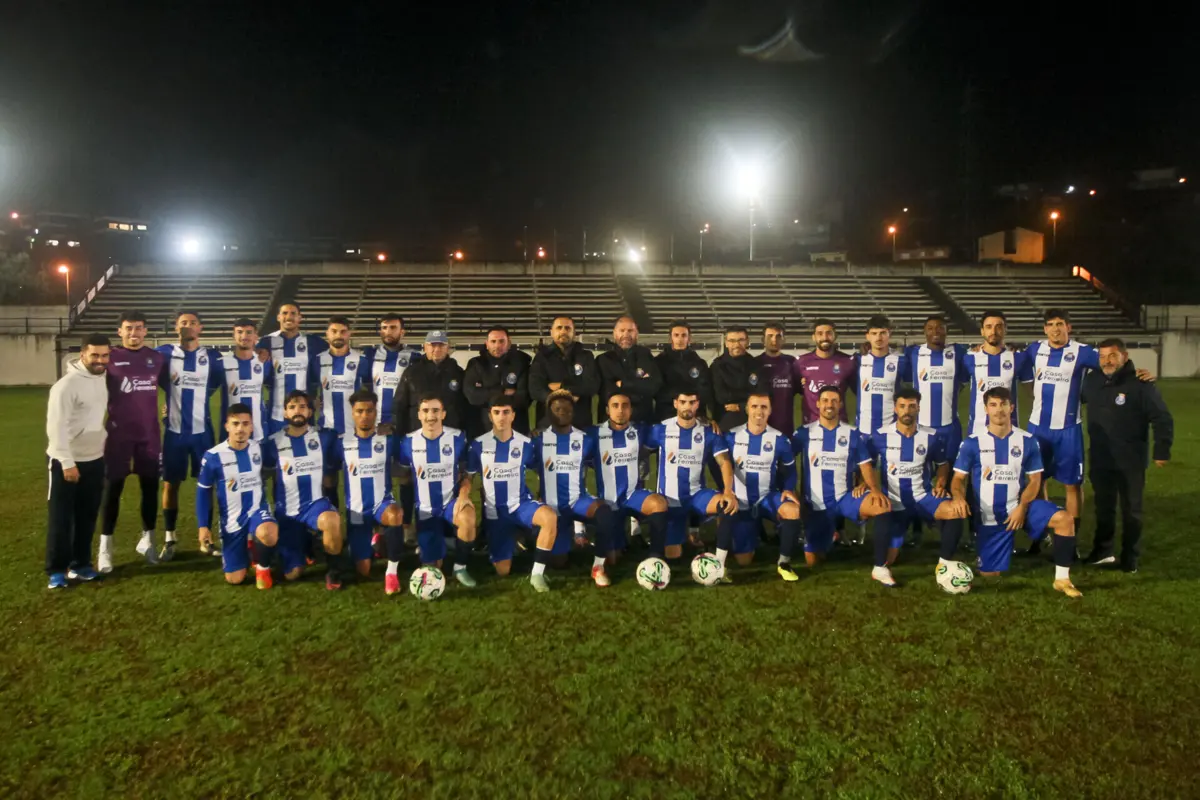 PLANTEL Guarda-redes: Martim Ribeiro, Postiga e André Defesas: André Moreira, Tiago Vieria, Coronas, Xandão, Huguinho, André Soares, Fábio Rodrigo e Gabriel Cristovão Médios: Pedro Alex, Alex Silva, Edu, J