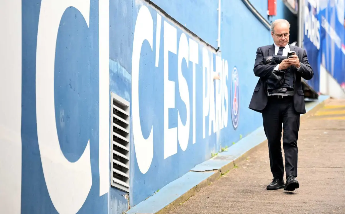 Luís Campos é conselheiro para o futebol no PSG