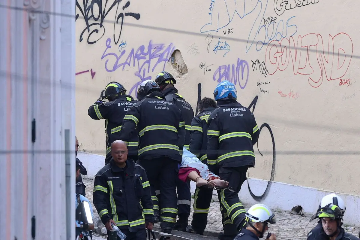 15 pessoas morreram no acidente