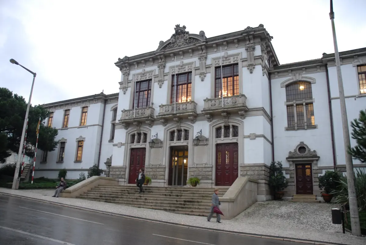 Eleições autárquicas realizam-se a 12 de outubro