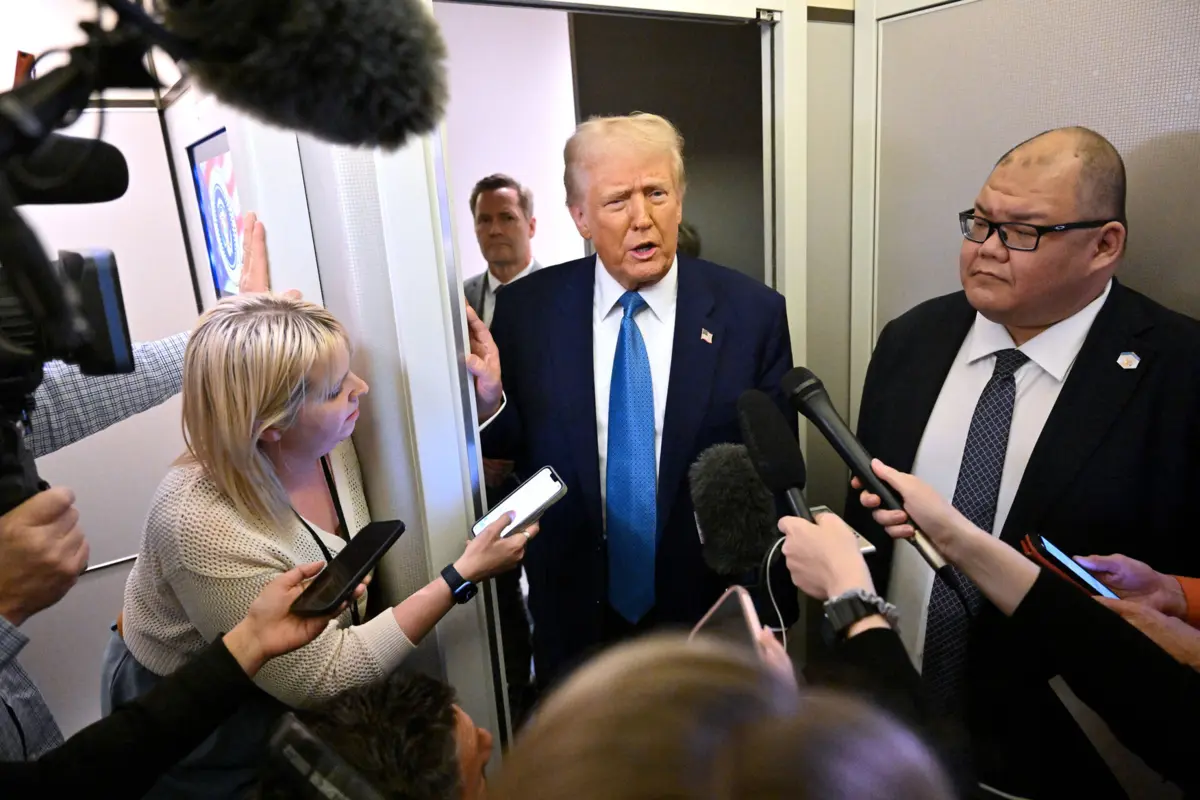 Trump afirmou numa conferência de imprensa na Florida, terça-feira, que os Estados Unidos têm “milhões e milhões de pessoas com mais de 100 anos” a receber benefícios da Segurança Social