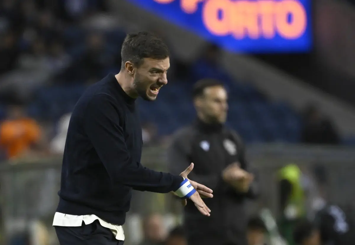 Martín Anselmi ganhou apenas metade dos jogos que fez até agora no banco portista