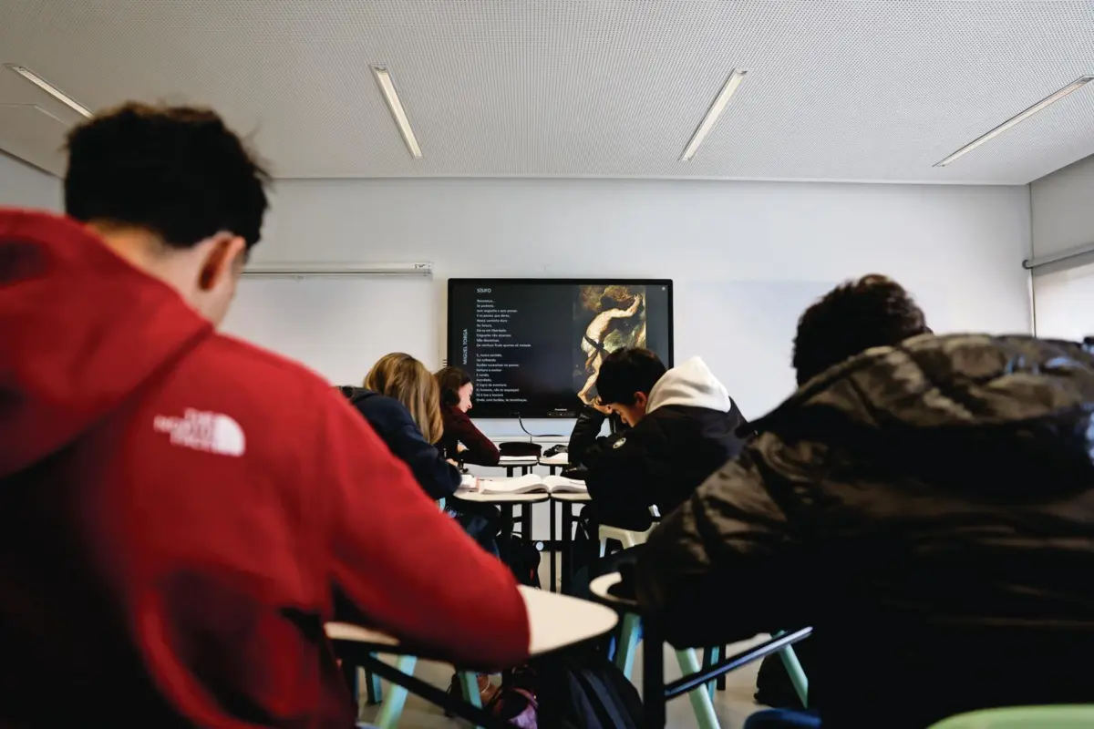 Decréscimo de alunos no Ensino Secundário é mais evidente nas grandes cidades