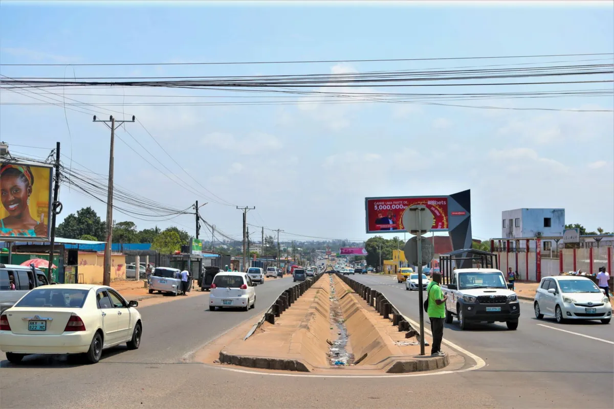 O corte da eletricidade começou a sentir-se depois das 18 horas locais