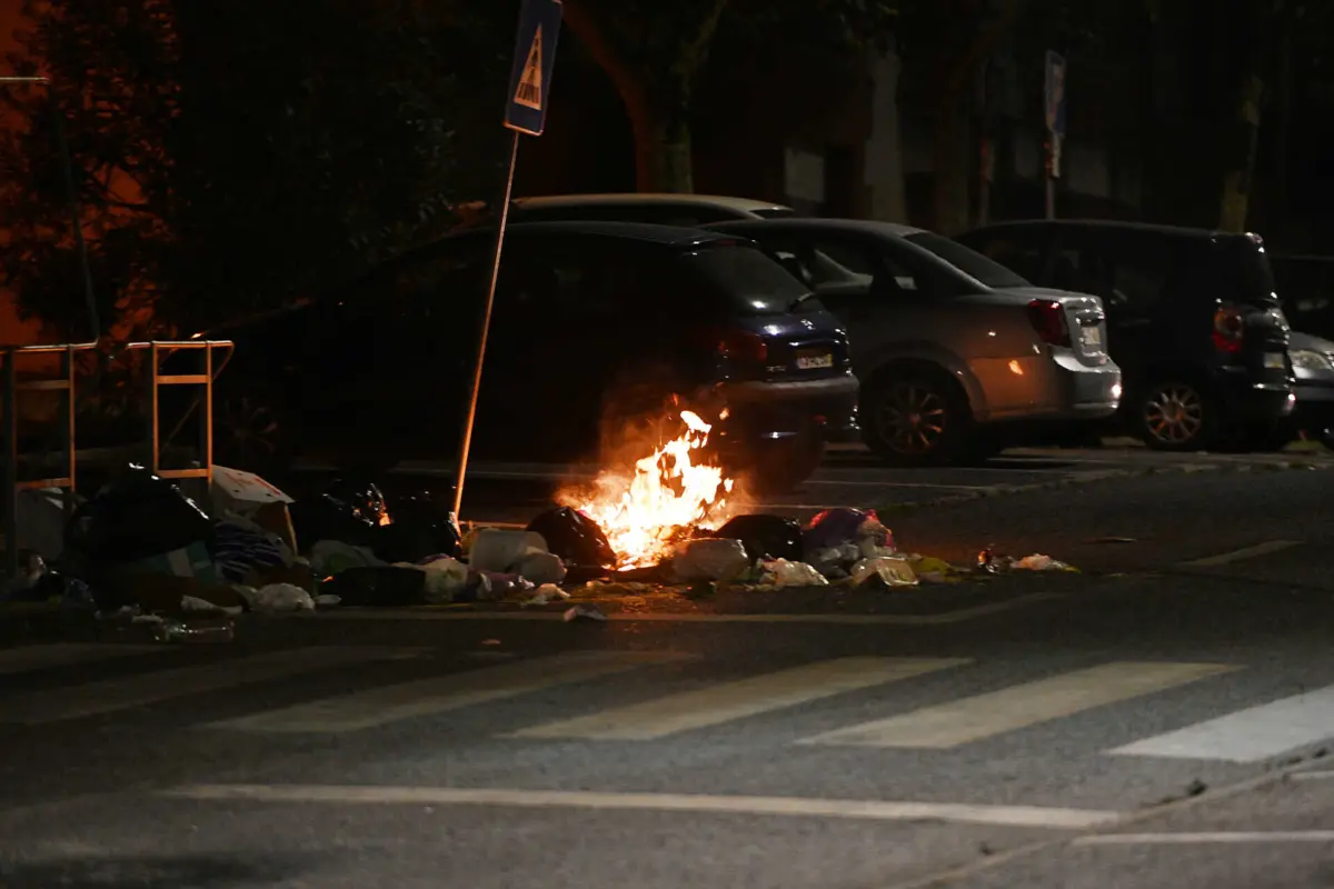 Semana fica marcada por noites de vandalismo e desacatos