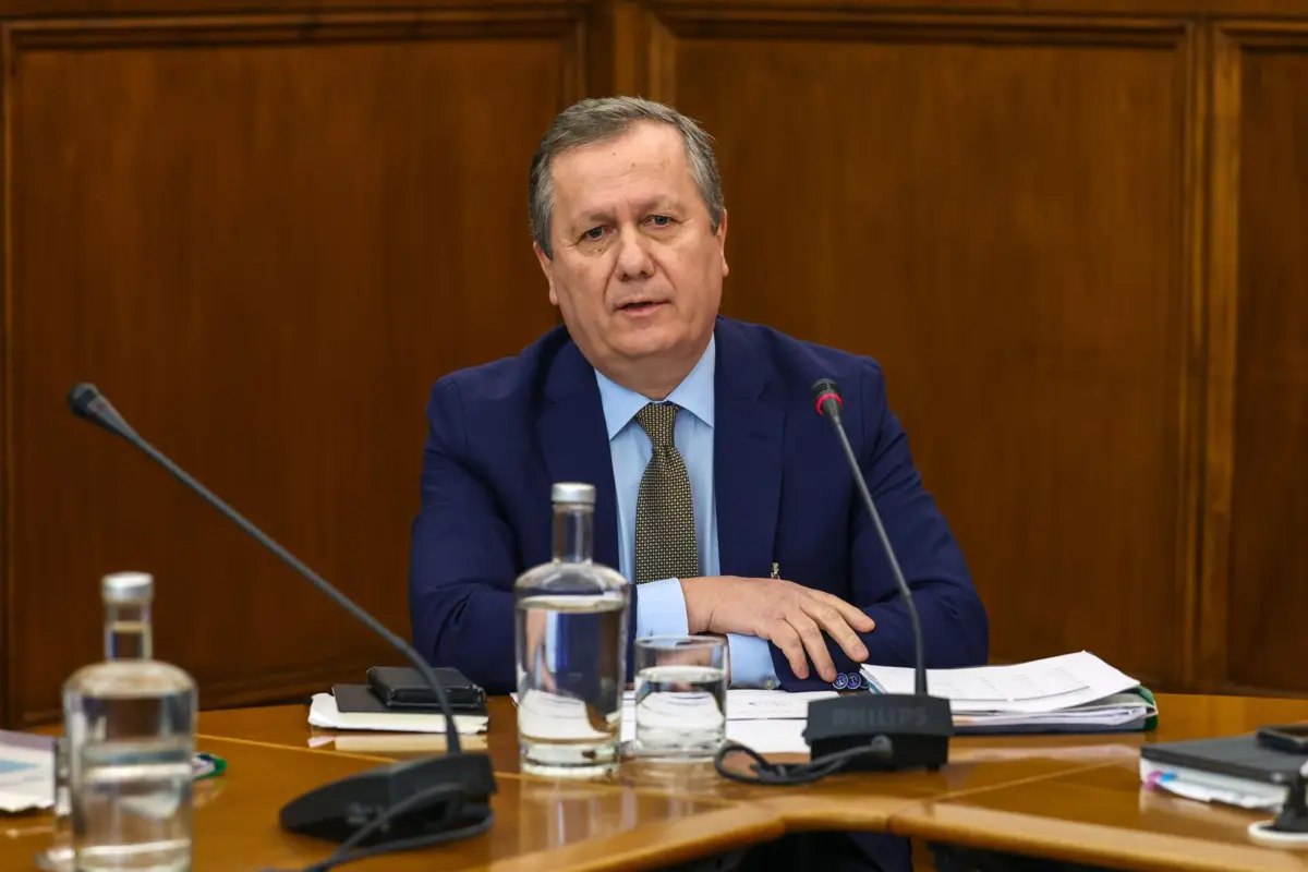 Presidente do Infarmed ouvido no Parlamento