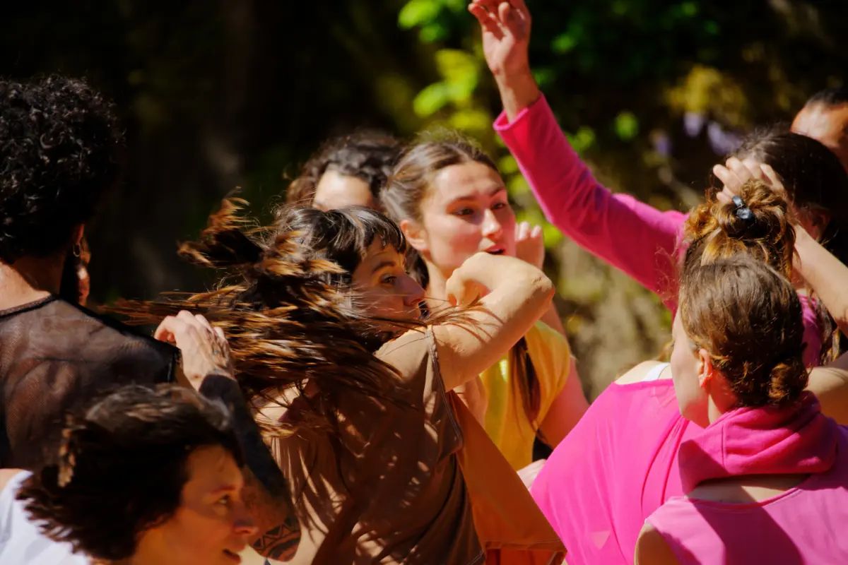 Imagem de contexto do artigo Cobertos pelo Céu: missão de ser arquivo do mundo, ao vivo no CCB