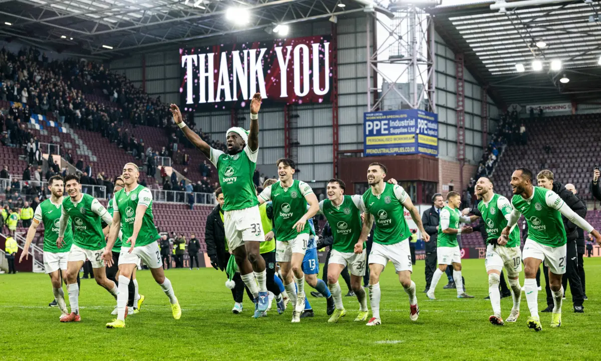 Hibernian venceu por 2-1