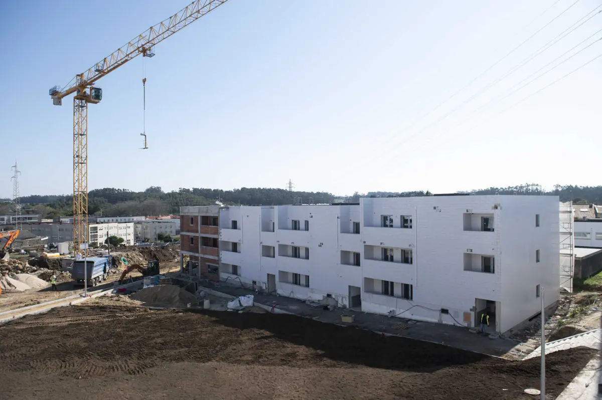 Empreendimento na Rua das Freiras de Santa Clara albergará, no total, 240 famílias