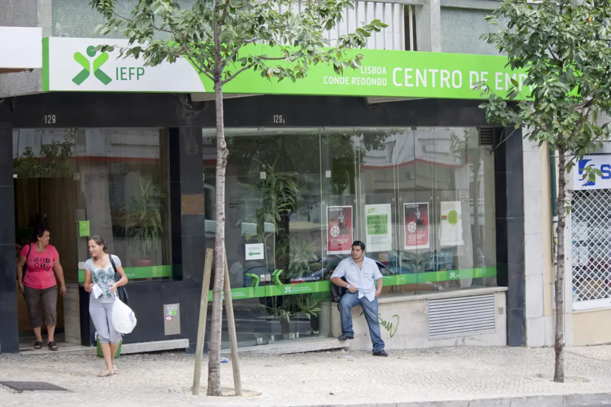 Imagem de contexto do artigo Desempregados aumentam 8,5% em maio em relação a 2023