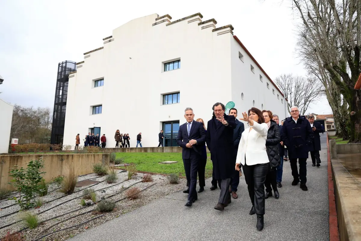 Autarca Carla Borges mostrou ao ministro Castro Almeida o Centro Tecnológico e de Empreendedorismo