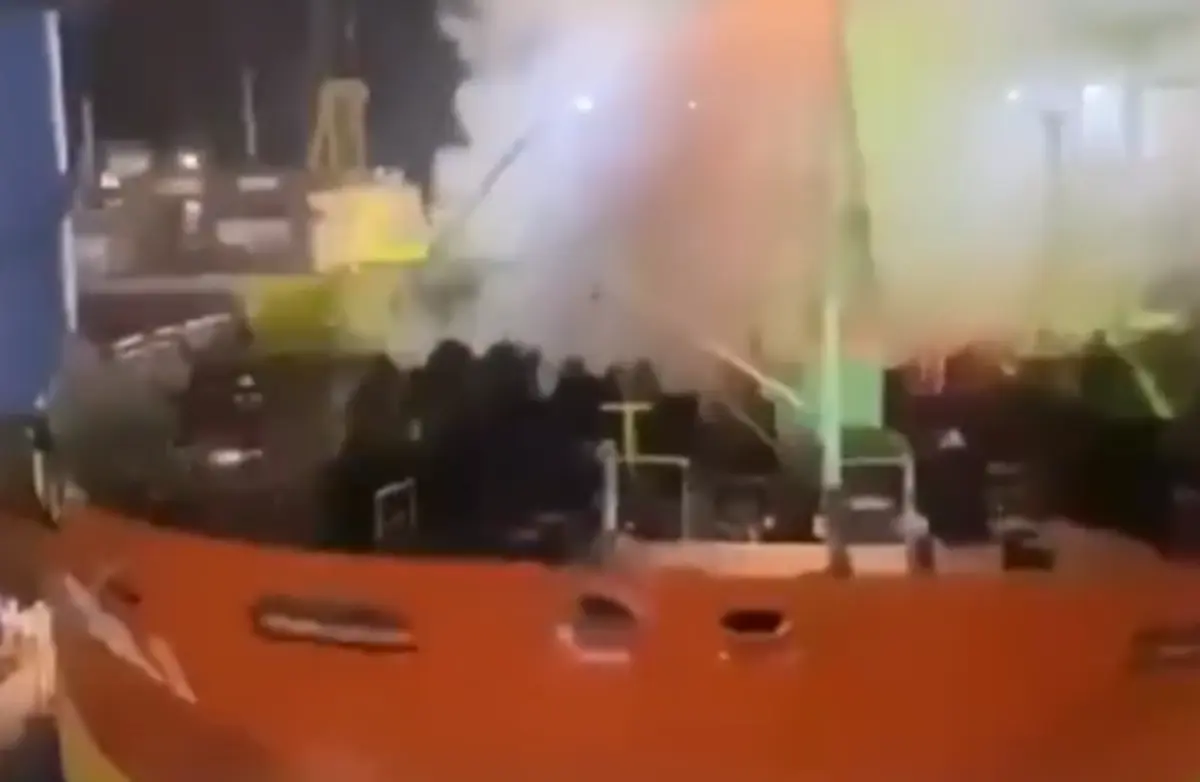 Imagem de contexto do artigo Dez mortos em incêndio num petroleiro na Indonésia