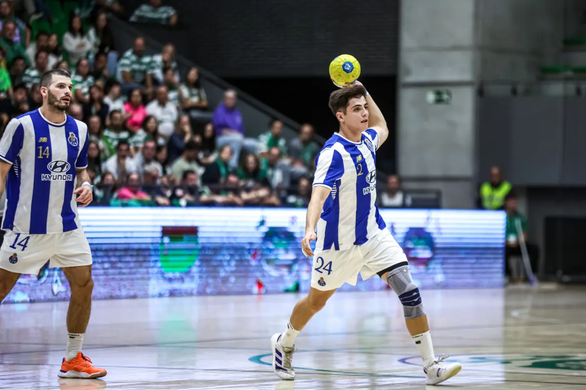 Antonio Martínez foi um dos destaques ao marcar sete golos