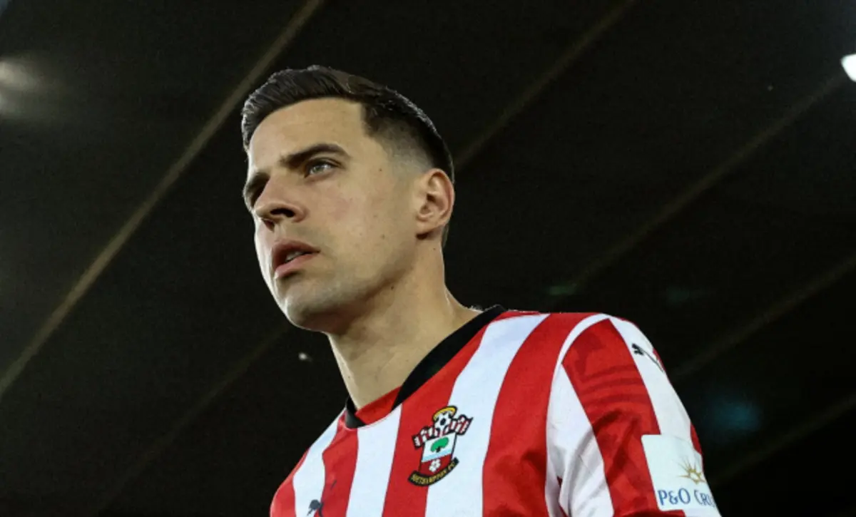 Imagem de contexto do artigo Bednarek já chegou a Portugal para assinar pelo F. C. Porto