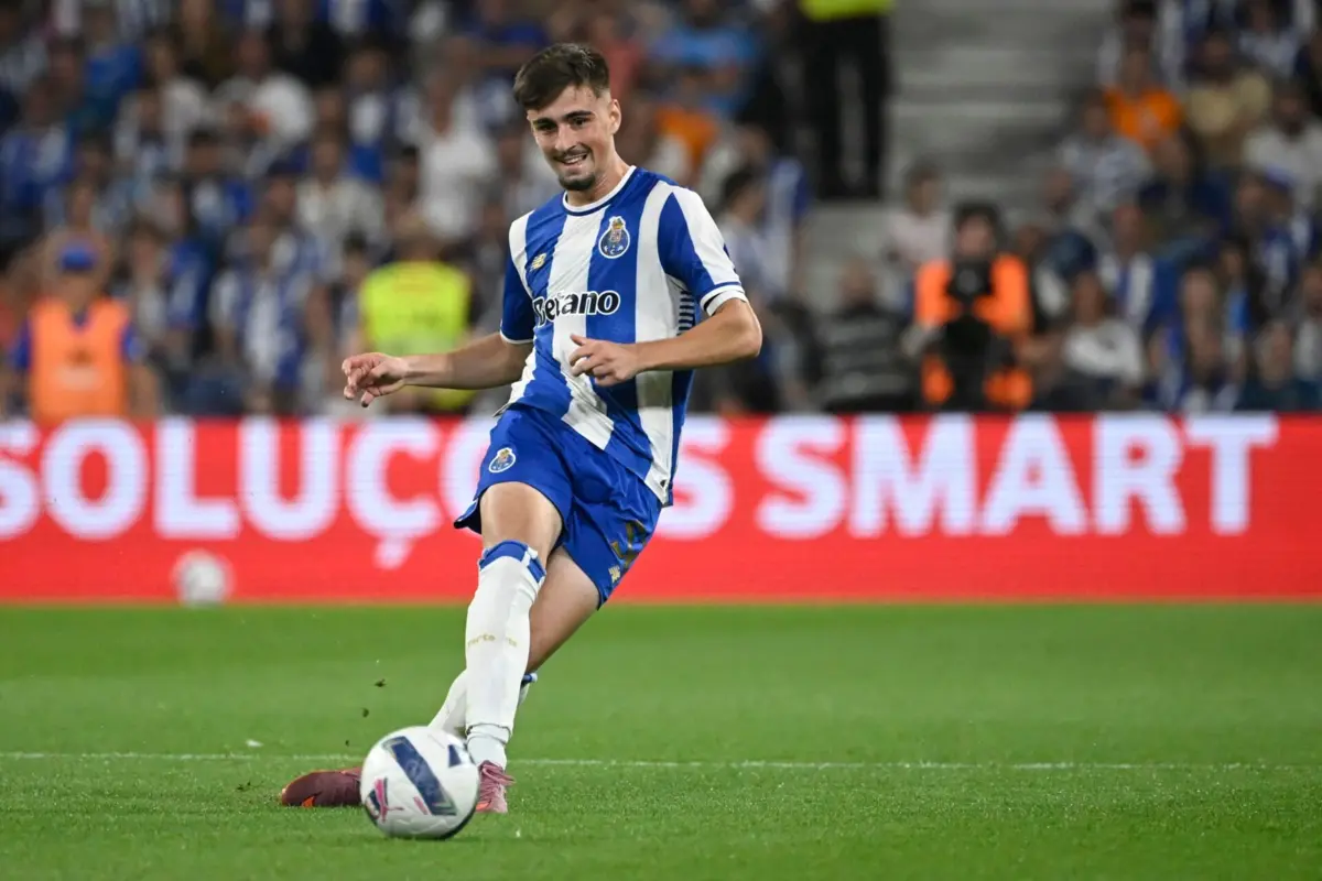 Martim Fernandes alinhou pela jovem formação