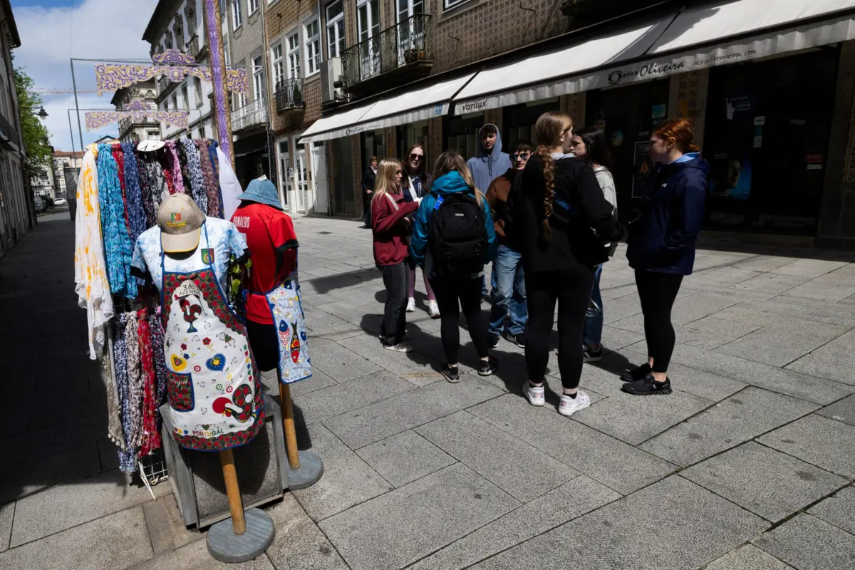 Os hipermercados e a restauração lideram, embora no caso dos restaurantes tenha existido um ligeiro decréscimo de 2023 para 2024