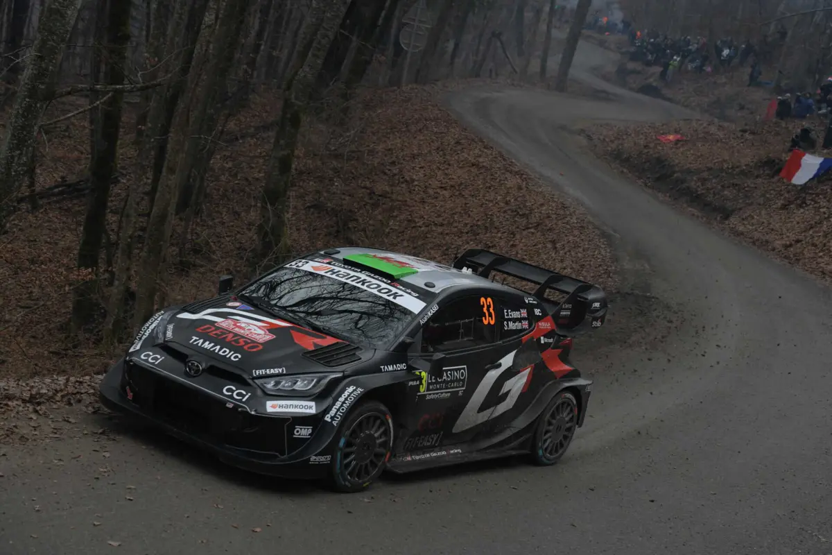 Depois de ter sido segundo em Monte Carlo, Evans lidera na Suécia